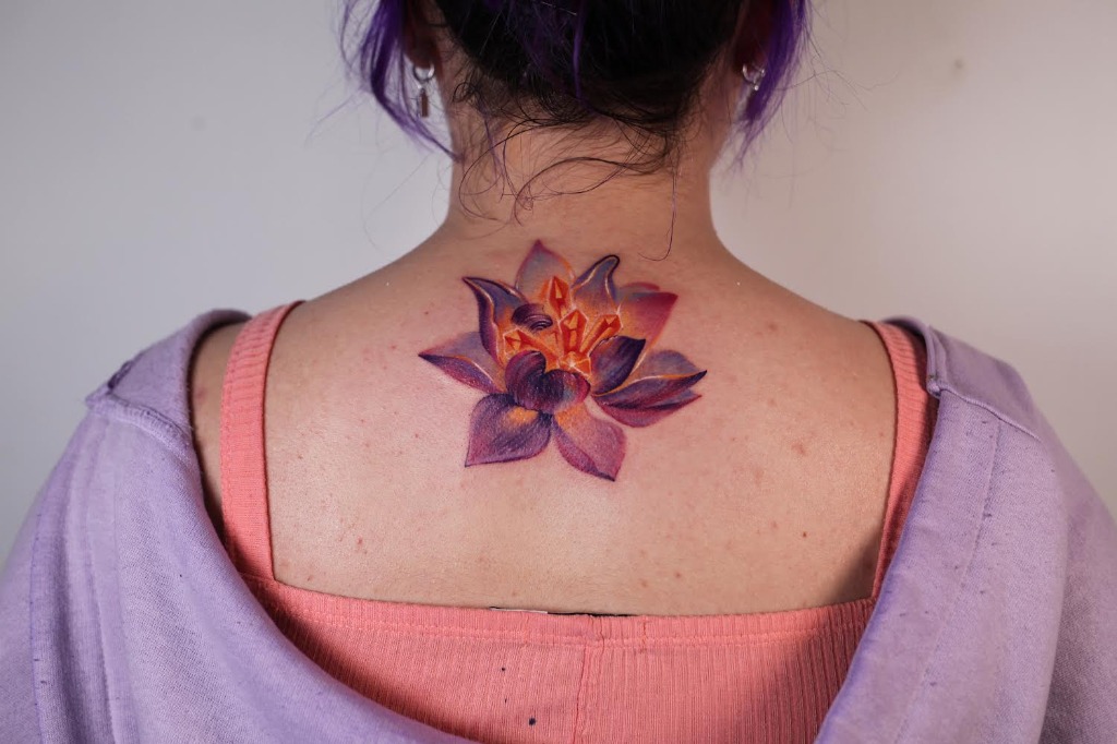 Kristal Lotus Çiçeği