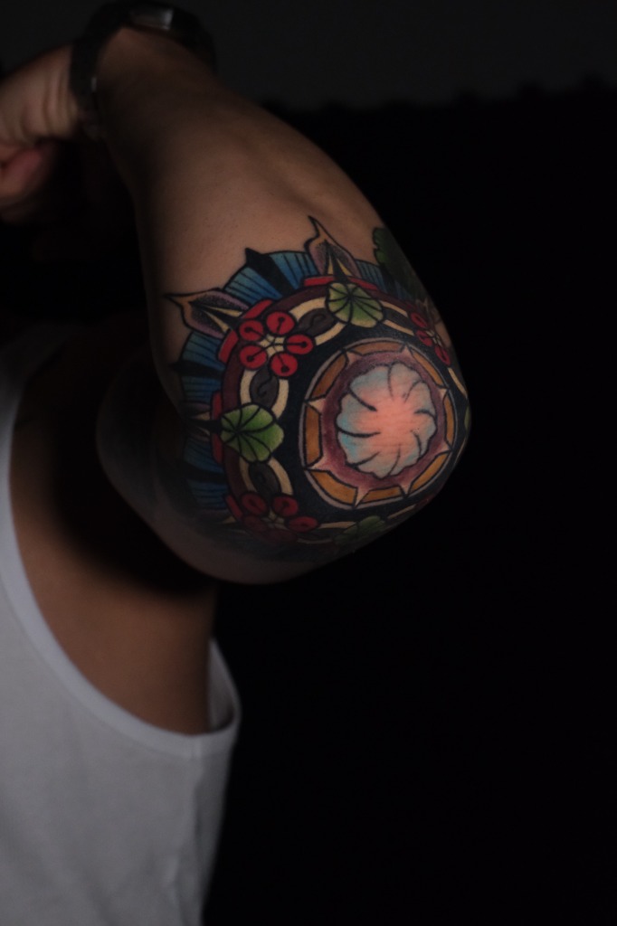 Dirsek Geometrik Mandala